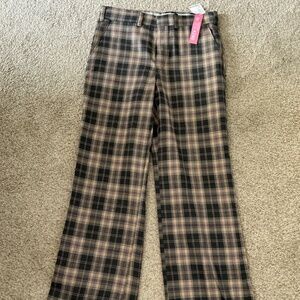 URBAN OUTFITTERS- flared plaid pants Size M - NWT